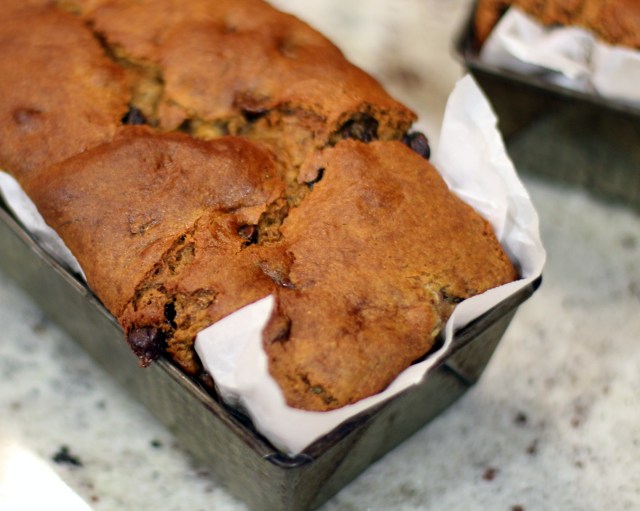 Vegan and Gluten-free Banana and Chocolate Chip Cake