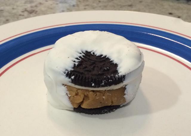 White Chocolate Dipped Cookie Dough Stuffed Oreo
