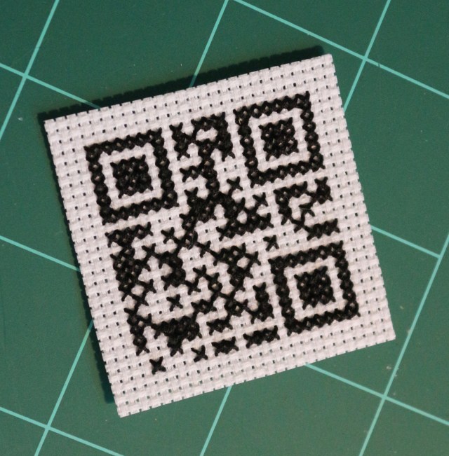 QR Code Cross Stitch: Stitching